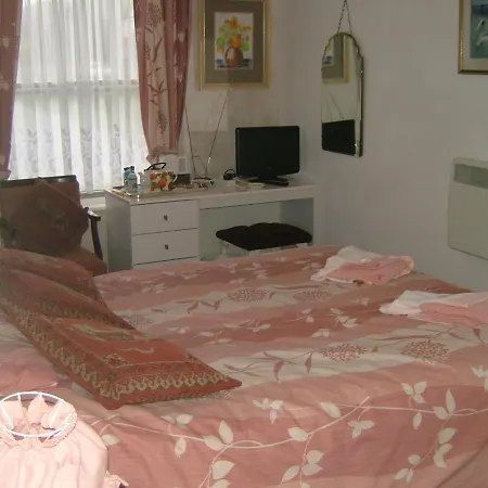 فندق مبيت وإفطار Penkerris 2*